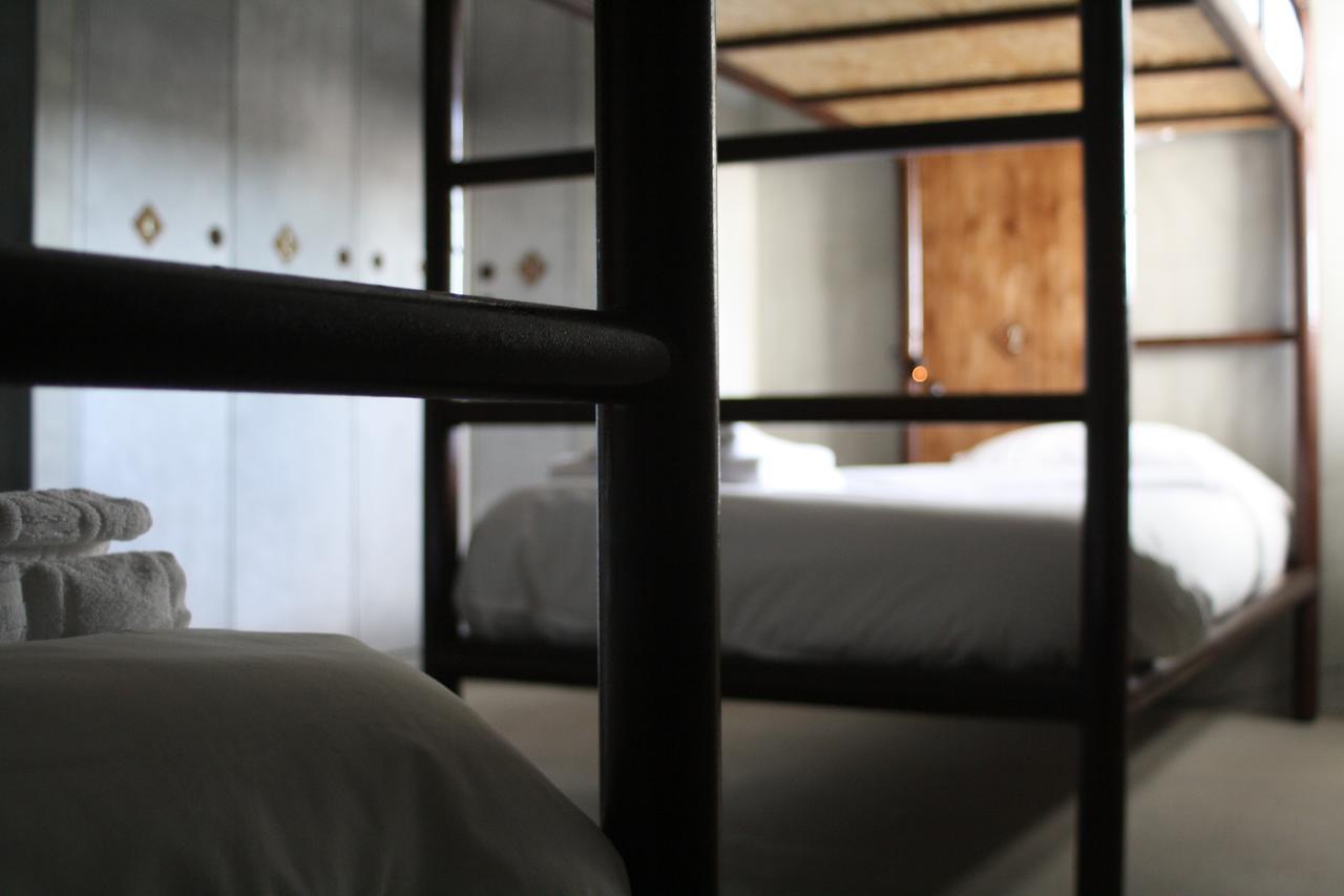 N1 Hostel Apartments And Suites Сантарен Экстерьер фото