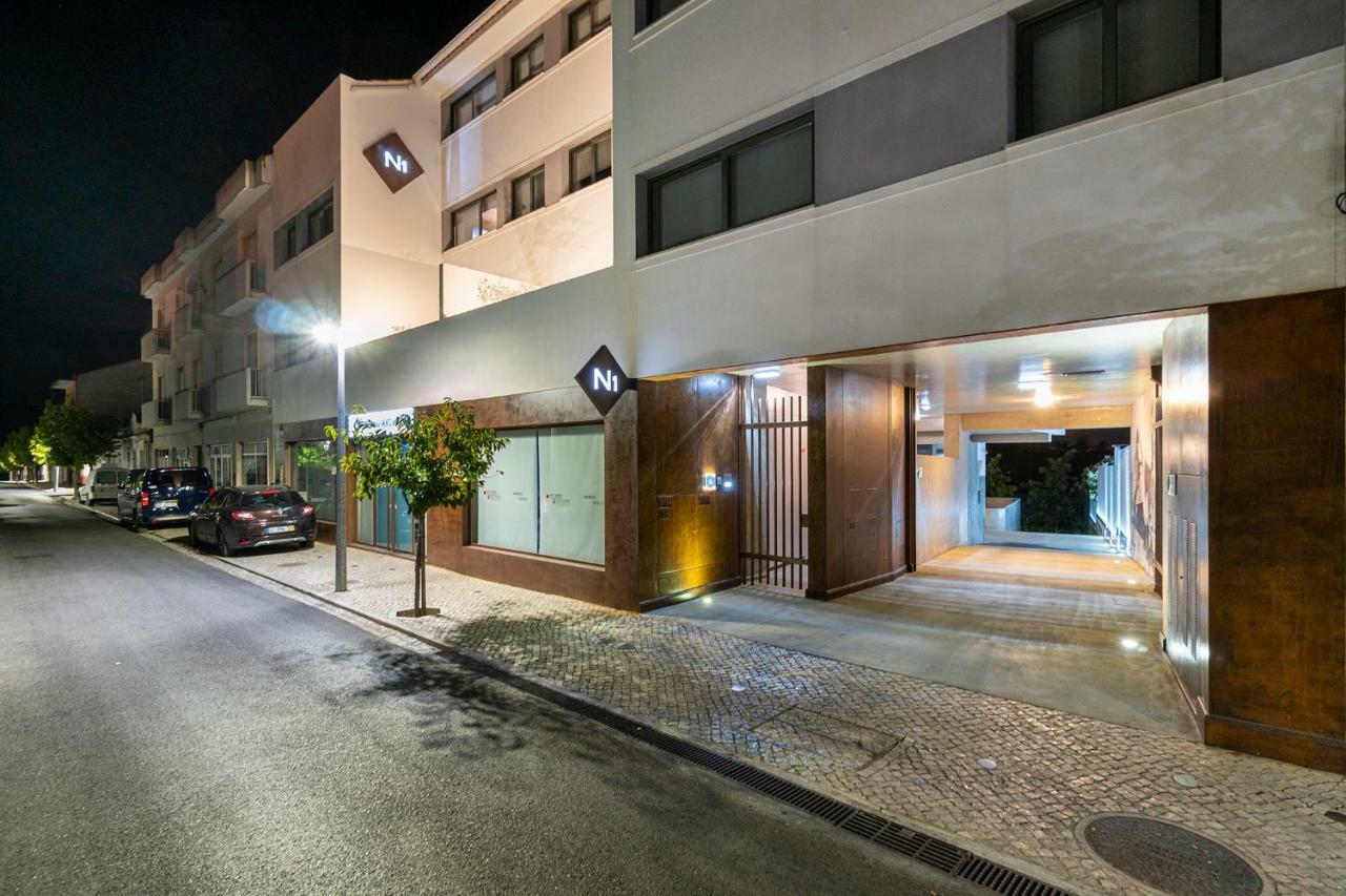 N1 Hostel Apartments And Suites Сантарен Экстерьер фото